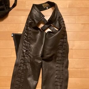 Leather motorcycle chaps zip leg size Med